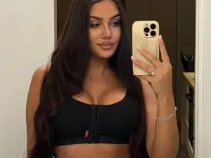 Myfreecams Watch Live Sex Cams of NinaSolenne