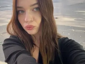 Myfreecams Adult Webcam of KiaraTeaseOn