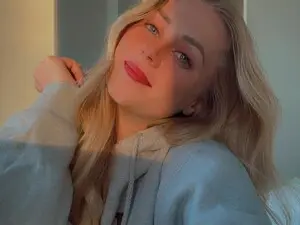 Myfreecams Sex Cam of AshleyyLovee