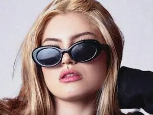 Myfreecams Sex Cam of Scarlet_Moon