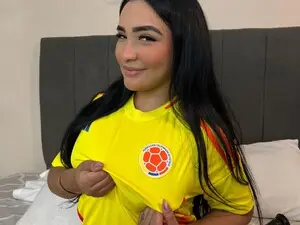 Myfreecams Live Sex Cam of Isa_Collin