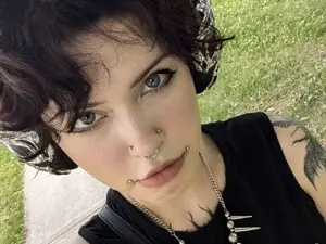 Myfreecams Free Porn Cam of CuddleFoxy