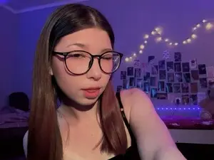 Myfreecams Adult Webcam of LillyyLilith