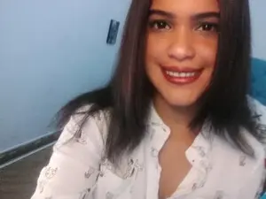 Myfreecams Live Sex Cam of Yes_mylove69