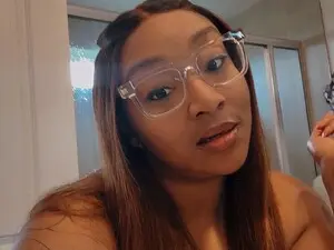 Myfreecams Sex Chat of LylahCleansXXX