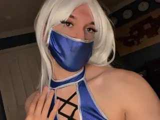 Streamate Live Sex Cam of Kitanamkxxx