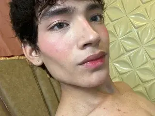 Streamate Adult Webcam of Isaac_Nova