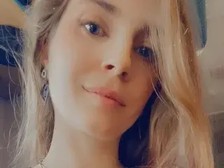 Streamate Live Sex Cam of yespleasemerci