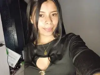 Streamate Sex Cam of MadissonRoos