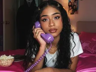 Streamate Adult Webcam of katheMiiller