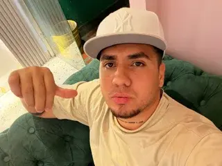 Streamate Nude Webcam of ImJosue