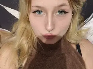 Streamate Free Live Porn of SmoothNymph