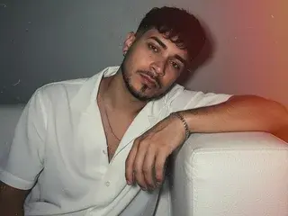Streamate Live Sex of MateoSantoss