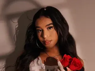Streamate Live Porn of Paulina_Diamond