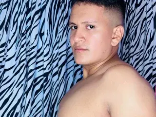 Streamate Best live sex cam show of Joseph_bigcock
