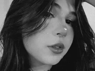 Streamate Adult Webcam of YuriStars