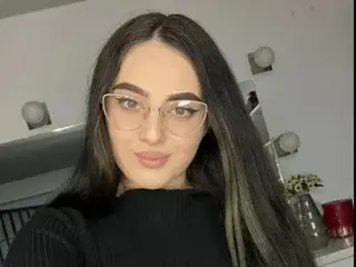 Streamate Live Sex Cam of LUCIYAxo
