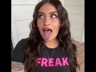 Streamate Adult Video Chat of SaigeKiljoy