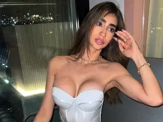 Streamate Live Porn of AlannaBelova