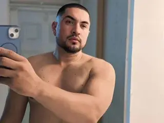 Streamate Free Porn Cam of MAIKPEIN