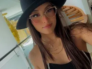 Streamate Free Porn Cam of LaurenVoss