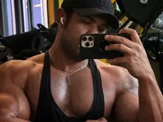 Streamate Live Sex Cam of Ethan_castl