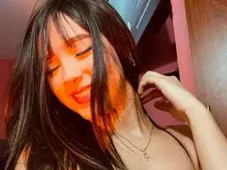Streamate Adult Webcam of Kitty_Play