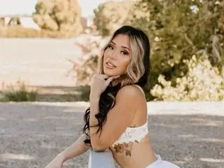 Streamate Free Porn Cam of cuteskymk