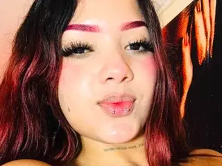 Streamate Sex Cam of Kira_milk