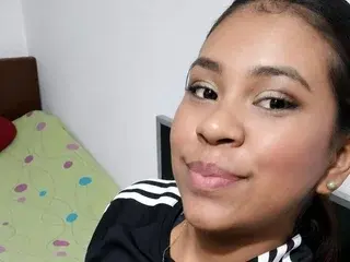 Streamate Live Porn of Meredy78Cluster