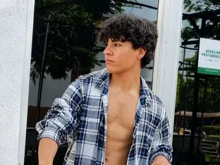 Streamate Live Sex Cam of Zackcito