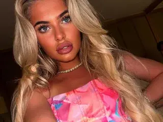 Streamate Private Sex Chat of Blondebrookex