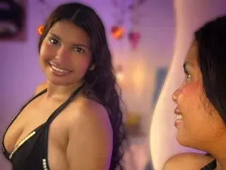 Streamate Nude Webcam of dulcecooper19