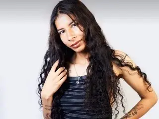 Streamate Watch Live Sex Cams of SienaBouer