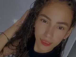 Streamate Sex Cam of evelin_shy
