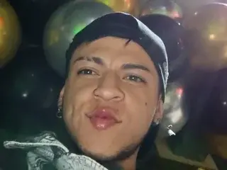 Streamate Adult Webcam of ZackFalcon