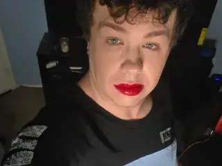 Streamate Free Live Porn of CuteDollVanessa