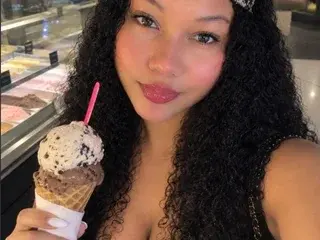 Streamate Best Webcam of LunaStar19