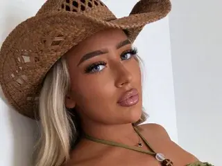 Streamate Watch Live Sex Cams of Laceyvipx