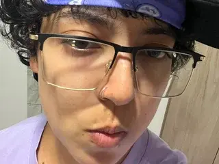 Streamate Live Sex Cam of thomascooper70