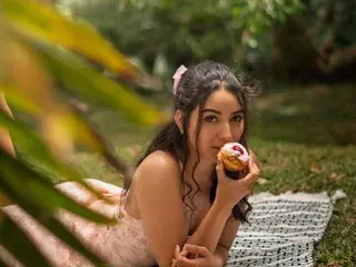 Streamate Private Sex Chat of Ellen_Mackencie