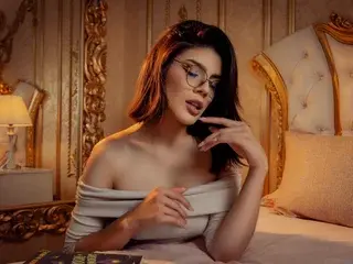 Streamate Watch Live Sex Cams of EmmaKingsley
