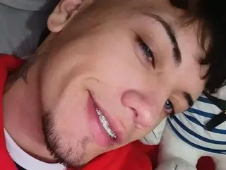 Streamate Live Sex of Y_apolo33