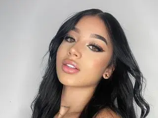 Streamate Best Webcam of sweet_emerald