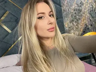 Streamate Free Porn Cam of ArolinaNightt