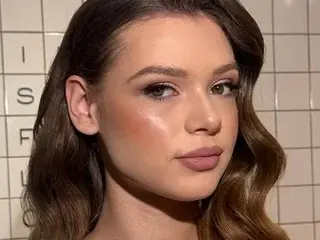 Streamate Live Sex Cam of SweetieClementine