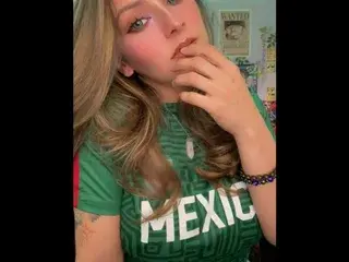 Streamate Sex Cam of Alyx_Singer