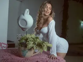 Streamate Live Porn of MarianaRoa