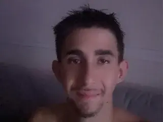 Streamate Free Porn Cam of Maxo210