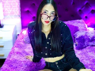 Streamate Sex Cam of Sara_Love_100
